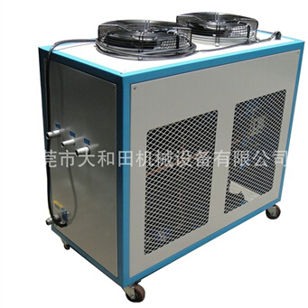【小型冷水機(jī)】瞬間冷卻不等待！