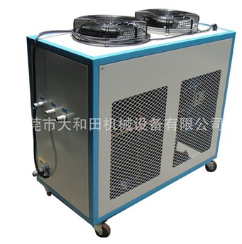 別看【小型冷水機(jī)】小,自然給你更多，滾輪模溫機(jī)，極冷極熱模溫機(jī)