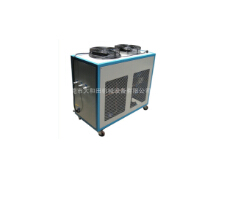 飛速發(fā)展的小型冷水機(jī)